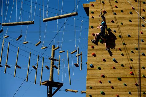 From Ziplines to Tightropes: The Variety of Rope Course Challenges
